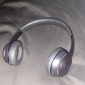 Beats Solo3 good condition (Toledo,Ohio) “Can’t Deliver”